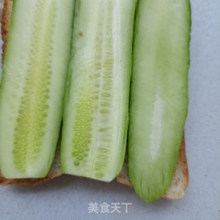 牛肉黄瓜三明治的做法步调：5