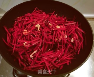 肥肉丝炒白菜头的做法步调：7
