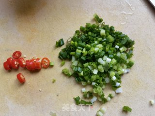 鸡蛋喷鼻葱炒饭的做法步调：3