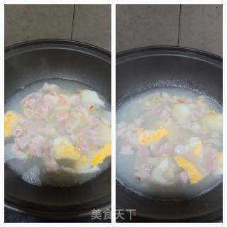 煎蛋粉肠肥肉枸杞叶汤的做法步调：5