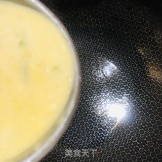 葱花蛋饼的做法步调：6