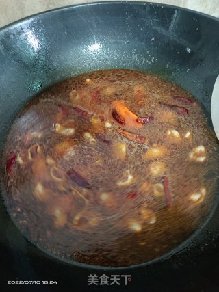 肥肠鱼的做法步调：11