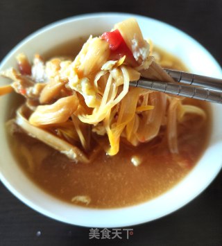 黄花菜西白柿肉片汤的做法步调：10