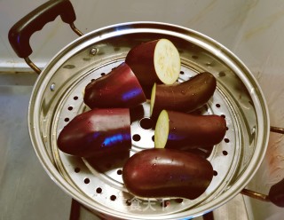 蒸茄条的做法步调：2