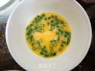 葱花番茄吐司的做法步调：3