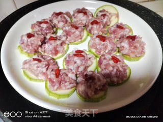 西葫芦蒸肉的做法步调：4