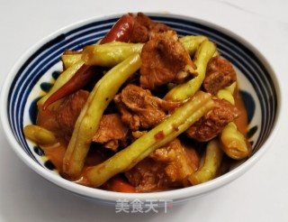 利剑没有老豆角炖排骨的做法步调：12