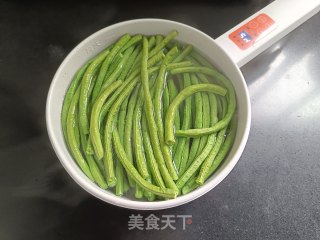 酱㸆豇豆的做法步调：3