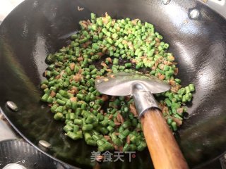 中婆菜炒少豆角的做法步调：7