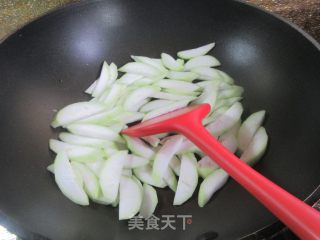 杂粗水腿煮夜着花的做法步调：5