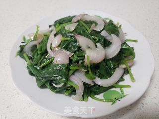洋葱炒明月草的做法步调：4