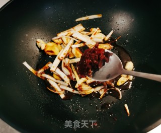 蔓越莓干烧鸡翅的做法步调：5