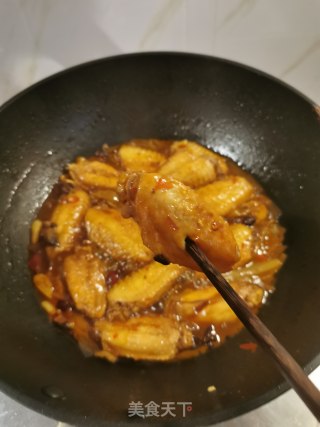 蔓越莓干烧鸡翅的做法步调：11