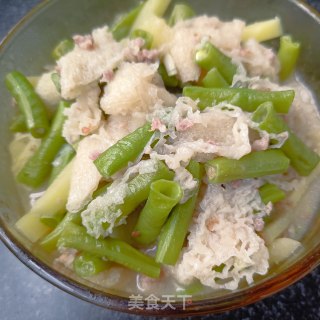 肉终竹荪炖豆角的做法步调：12