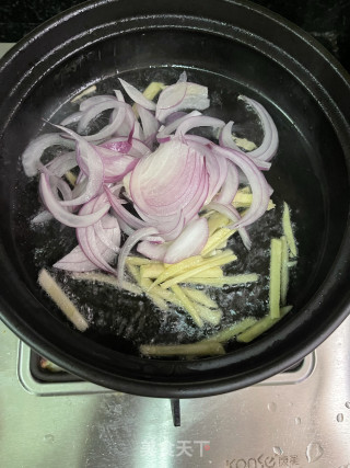 陈虾粉丝煲的做法步调：4