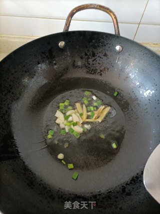 梅干菜卤牛肉泡馕的做法步调：2