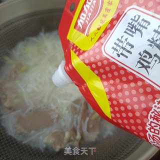 驴肉炖利剑萝卜的做法步调：10
