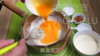 迷您乳酪蛋糕，整失利超简朴，心感细致柔嫩，芝士味浓重！的做法步调：3