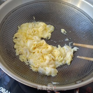木耳鸡蛋韭苔盒子的做法步调：7
