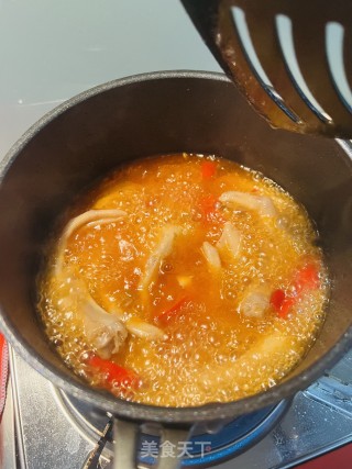 泡椒魔芋烧鸭爪的做法步调：2