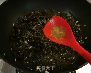 蒜喷鼻海带的做法步调：9
