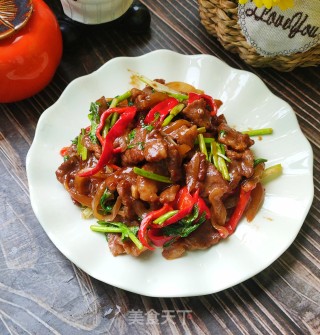 洋葱炒牛肉的做法步调：15