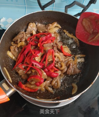 洋葱炒牛肉的做法步调：10