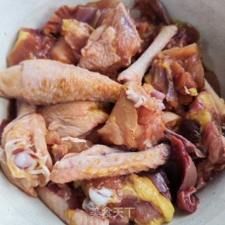 杏鲍菇蒸鸡块的做法步调：2