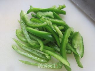 柿子椒鸡蛋炒荞麦里的做法步调：3