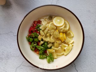 泡椒柠檬脚撕鸡的做法步调：11