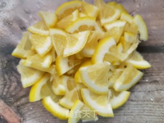 百喷鼻果柠檬蜜的做法步调：6