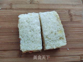 番茄春葵煎蛋三明治的做法步调：11