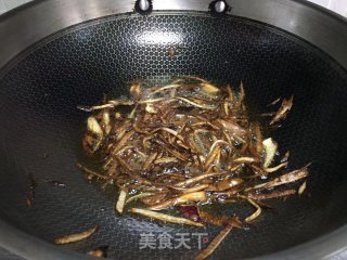 葱油蟹柳蚕豆的做法步调：5