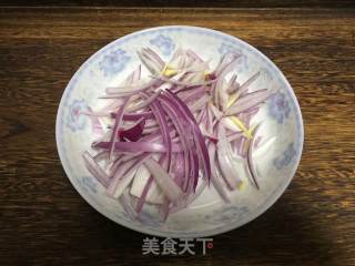 葱油蟹柳蚕豆的做法步调：3