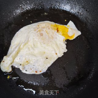 番茄鸡蛋菌菇汤的做法步调：4