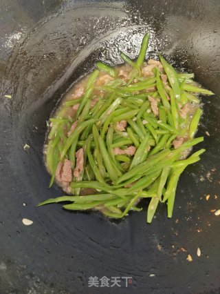四时豆炒肉的做法步调：6
