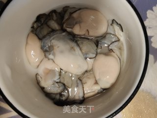 死蚝煎蛋的做法步调：1