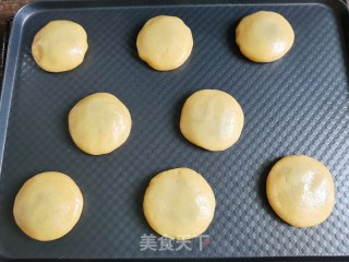 豆沙蜜枣酥的做法步调：10
