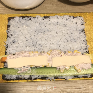 紫菜包饭的做法步调：8
