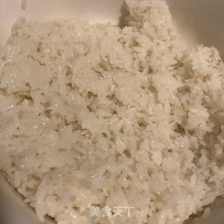 紫菜包饭的做法步调：1