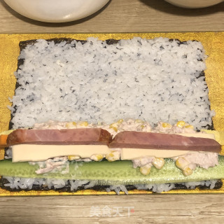 紫菜包饭的做法步调：9