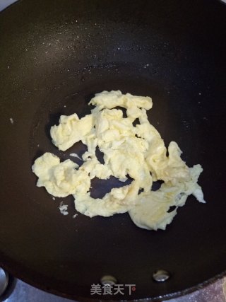 苦瓜洋葱炒鸡蛋的做法步调：3