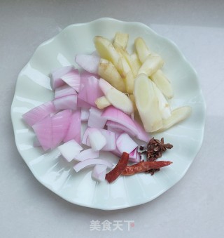 排骨花卷一锅出的做法步调：3