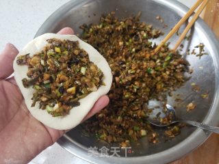 油豆角酱肉包的做法步调：10