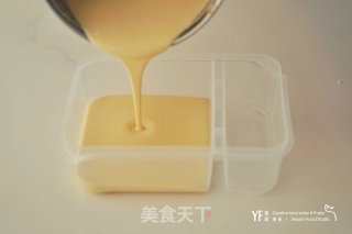 咸蛋黄锅巴冰淇淋的做法步调：5