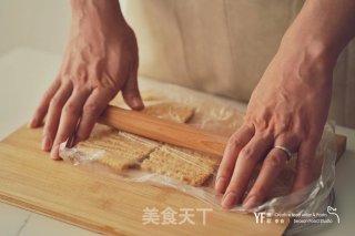咸蛋黄锅巴冰淇淋的做法步调：6