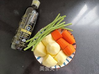 豇豆土豆沙推的做法步调：1