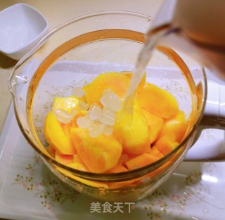 黄桃冰糖火的做法步调：6