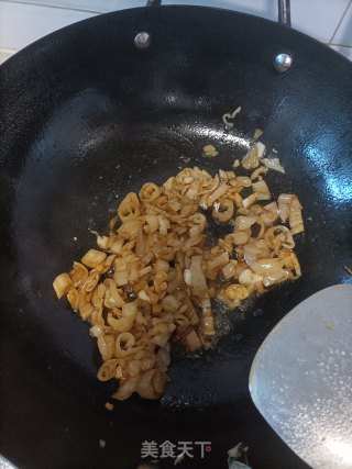 利剑辣椒炒卤味的做法步调：7