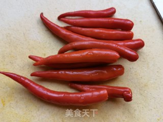 凉拌单椒的做法步调：3